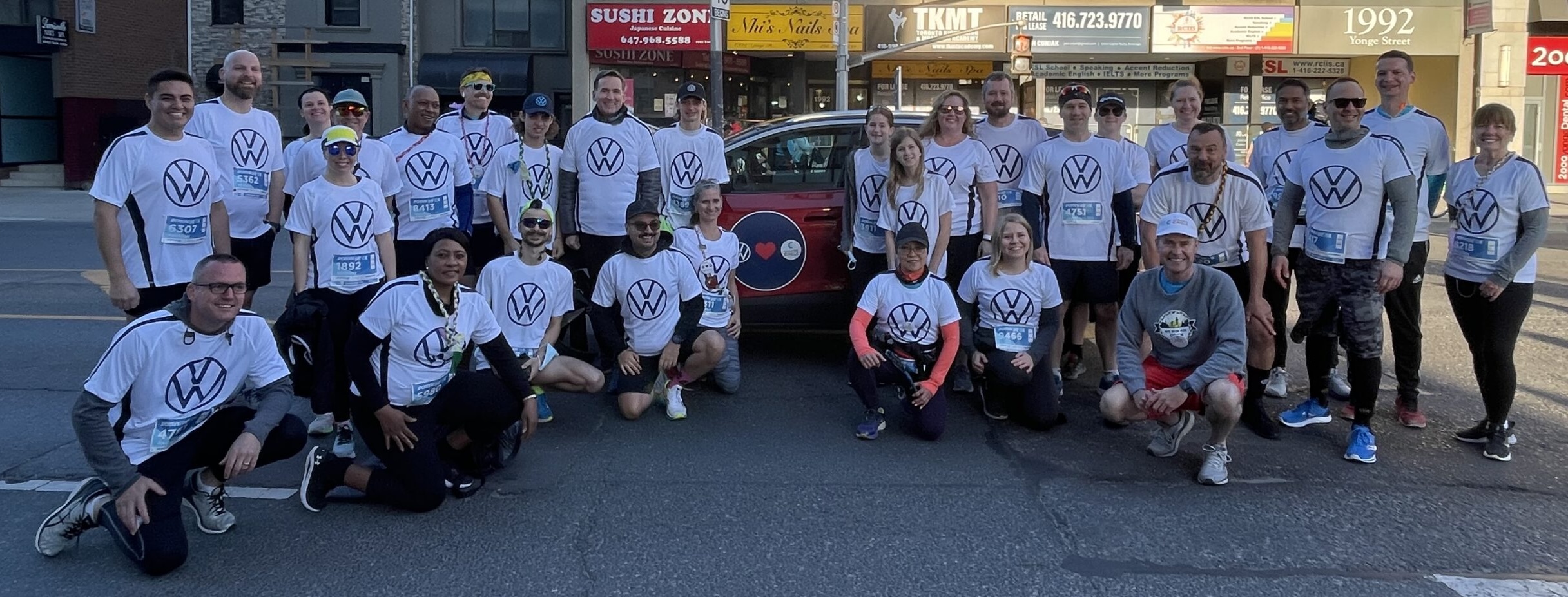 vw corporate sl10k team on yonge street